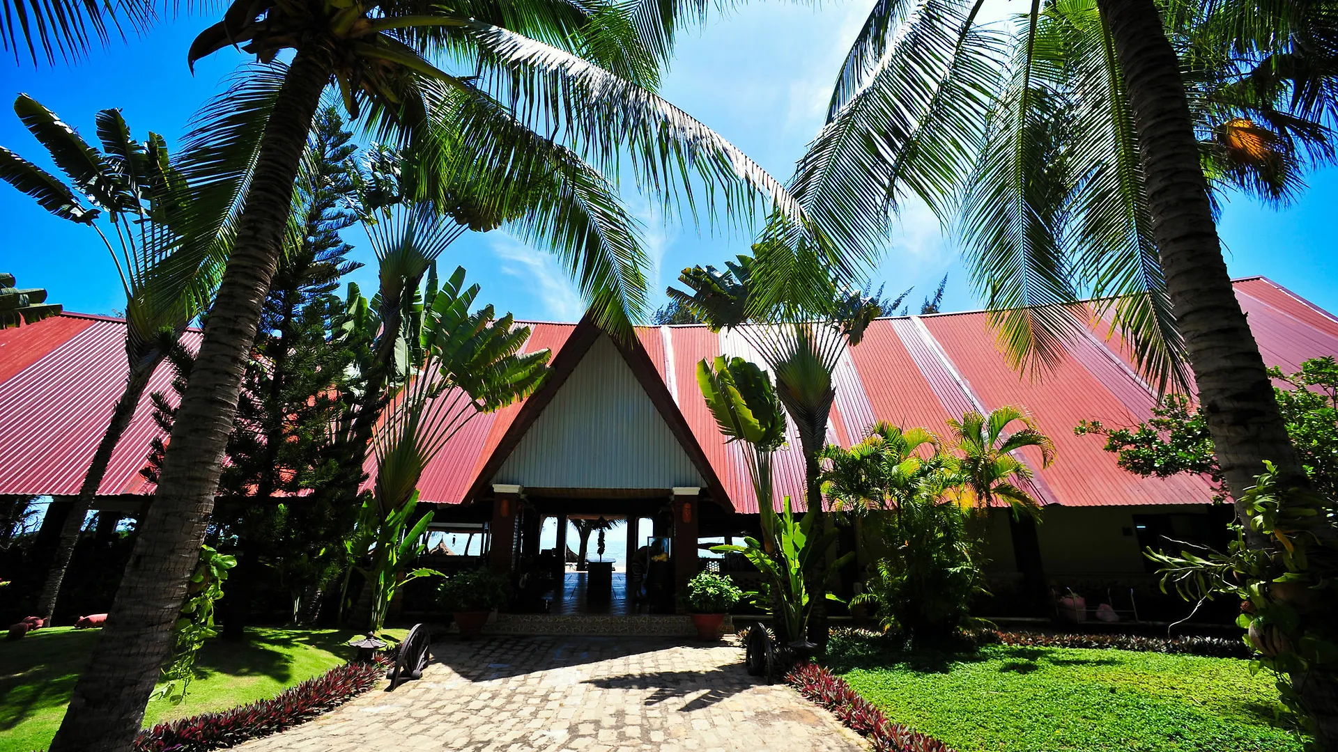 Four Oceans Beach Resort - Bon Bien Mui Ne