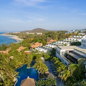 4* Resort The Cliff & Residences